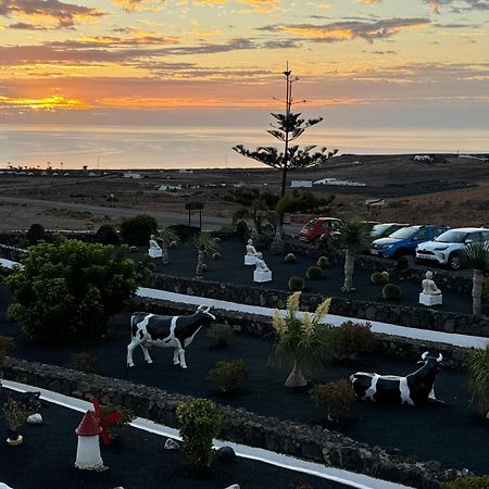 Club Jm Lanzarote Guest House Tabayesco Bagian luar foto